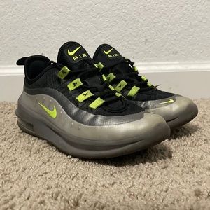 Nike Air Max AXIS 13C